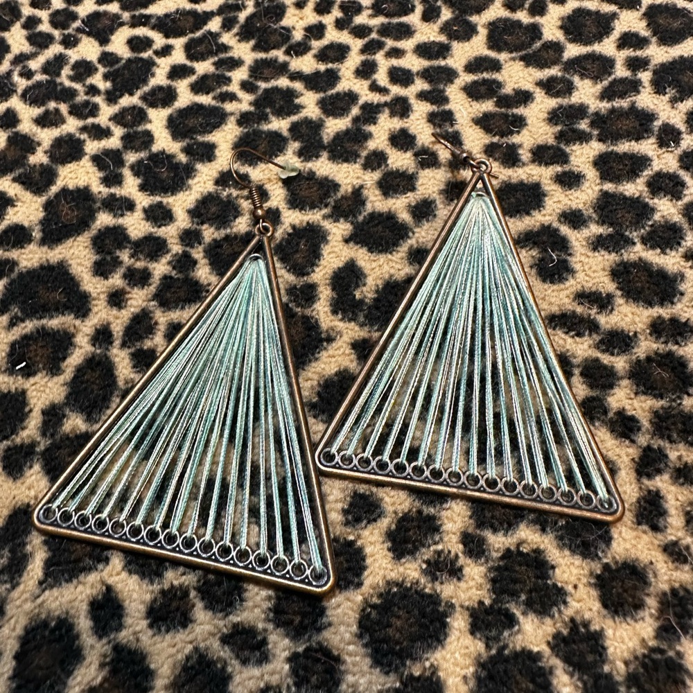 Triangular Wire/String Earrings - Picture 2 of 7